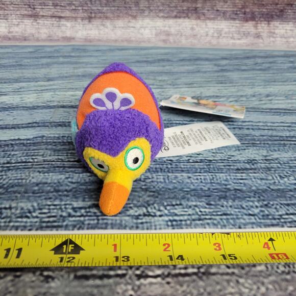 Disney Tsum Tsum Stackable Kevin UP 3.5” Plush Pixar Bird with tags - Picture 1 of 5